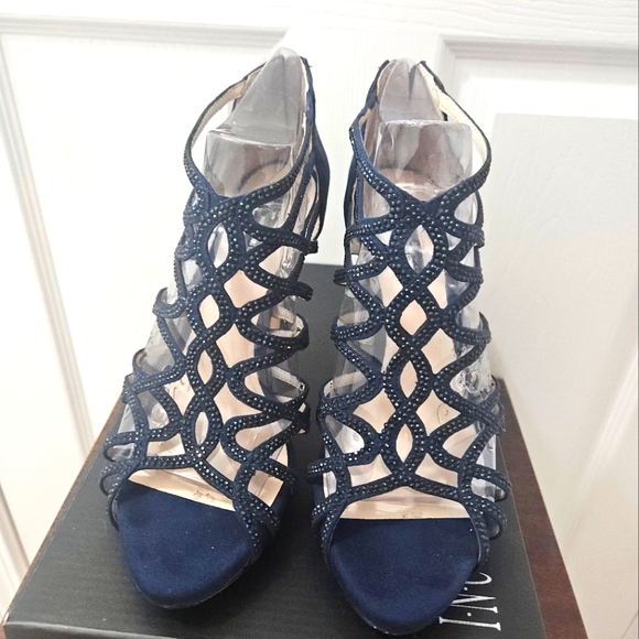 INC embellished dressy suede high heel sandals. Blue.Size 8 - Picture 2 of 6